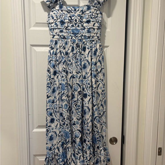 Abercrombie & Fitch Dresses & Skirts - Abercrombie & Fitch Blue and White Floral Maxi Dress